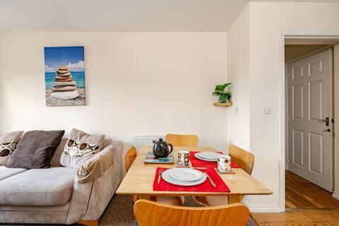 The Fairways Apartment Portsmouth Bagian luar foto